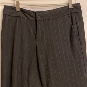 3/$20 - Old navy low waist stretch grey stripe pant 8